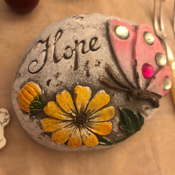 21 PC Whatnots Set: Hand Painted Gem Rock, Mini Apples & Basket, Mini Forks - Picture 5 of 12